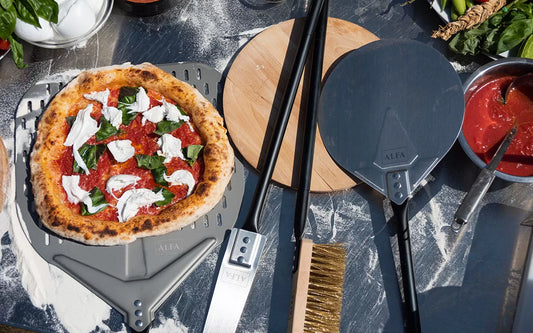 Pizza Pans & Accessories