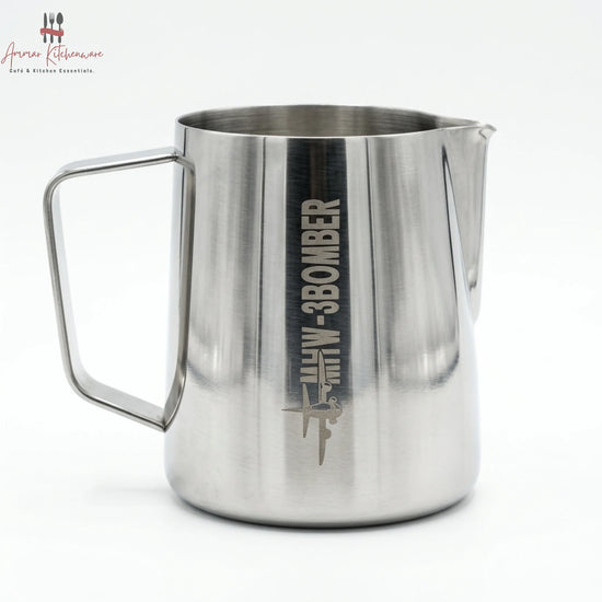 MHW-3BOMBER latte art pitcher 5.0 in glossy grey with curved handle