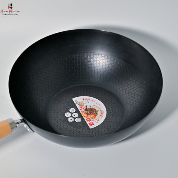Stainless Steel Chinese Wok with Wooden Handle (Black)