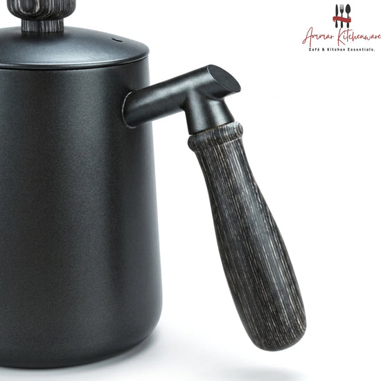 Barista Space 600ml matte black stainless steel gooseneck coffee kettle with wooden-grain handle for pour-over brewing