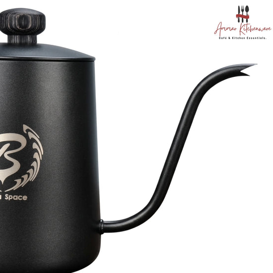 Barista Space 600ml matte black stainless steel gooseneck coffee kettle with wooden-grain handle for pour-over brewing