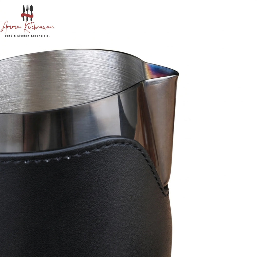 Barista Space 450ml black handle-free milk frothing pitcher for latte art