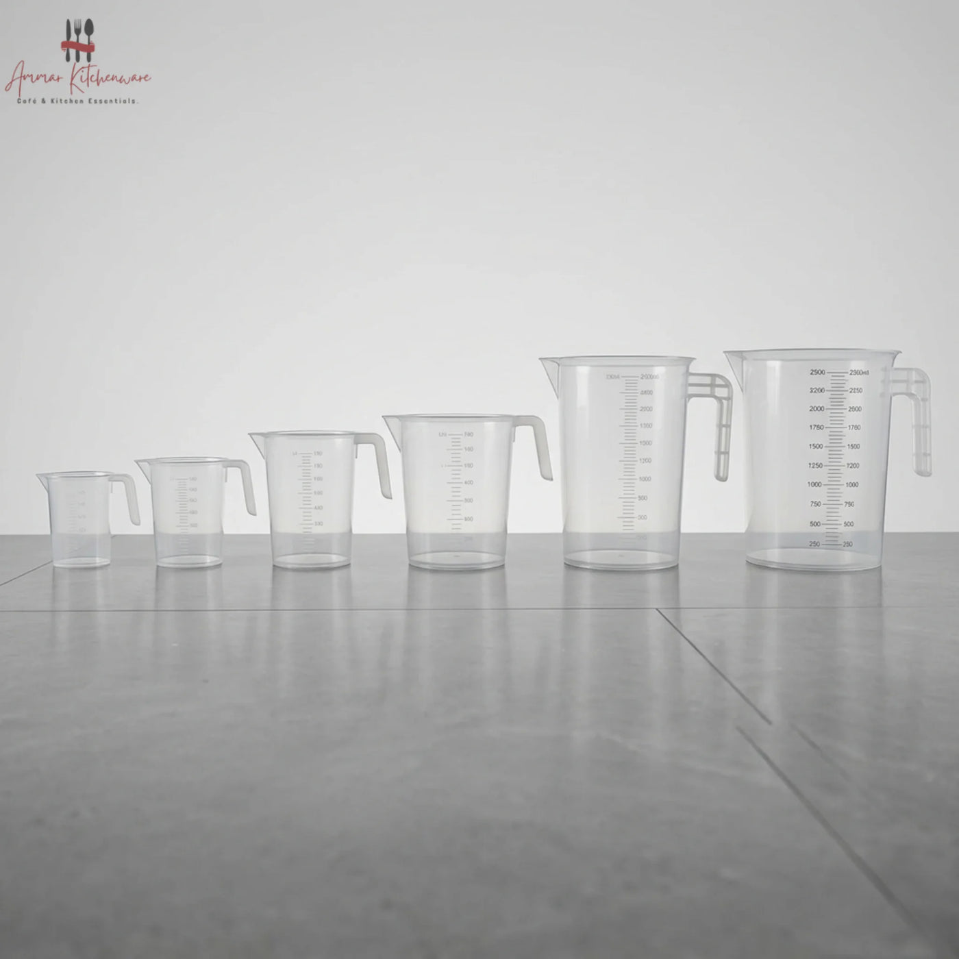 Plastic Measuring Jug with Handle